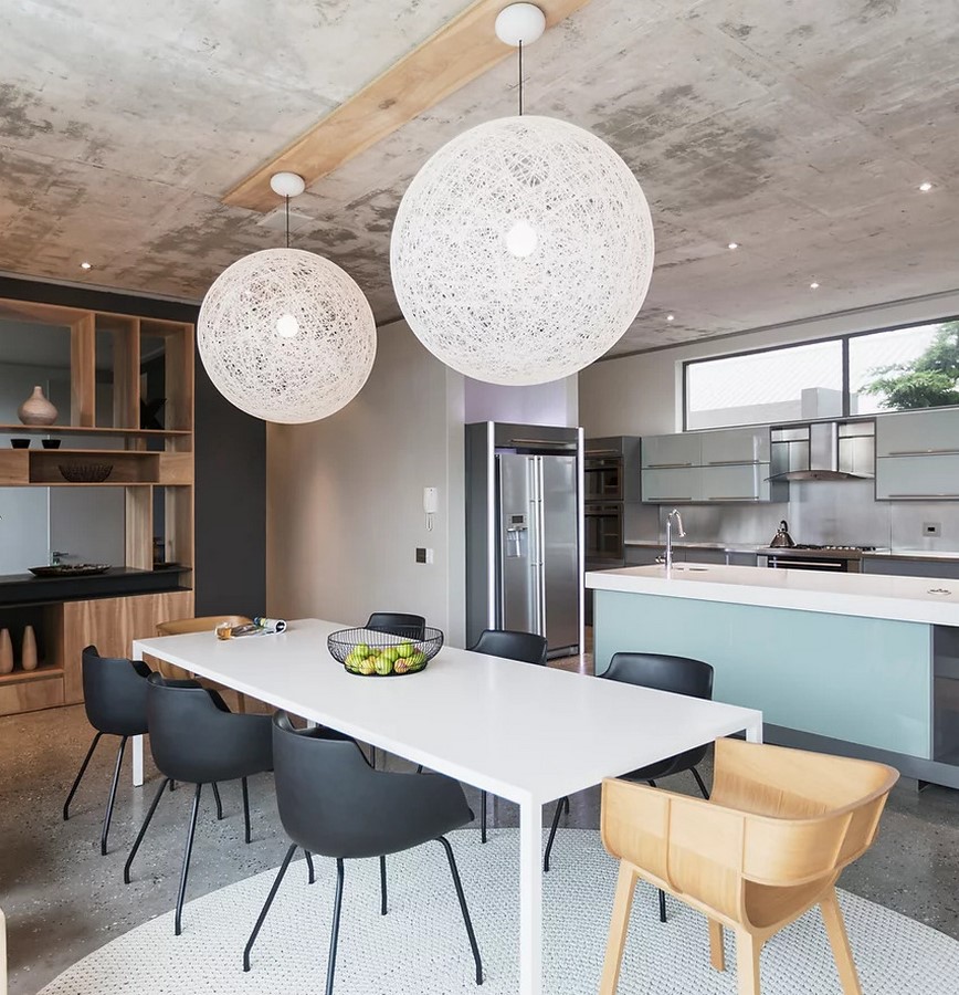 Kitchen _©https://static.wixstatic.com/media/3e7c661d7e5d428180d47541d8827c81.jpg/v1/fill/w_872,h_920,fp_0.50_0.50,q_85,usm_0.66_1.00_0.01,enc_auto/3e7c661d7e5d428180d47541d8827c81.jpg?w=999
