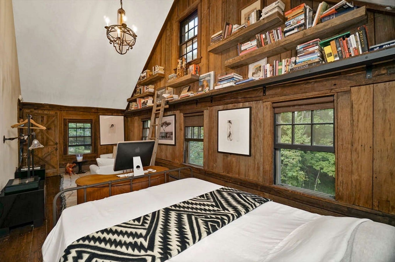 An inside look at all the houses owned by Zöe Kravitz - Sheet5