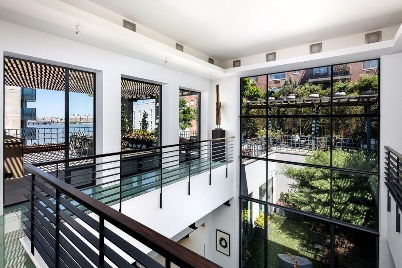 An inside look at the houses owned by Robert De Niro - SHeet2