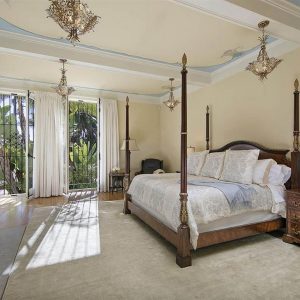 An inside look at the houses owned by Al Pacino - RTF