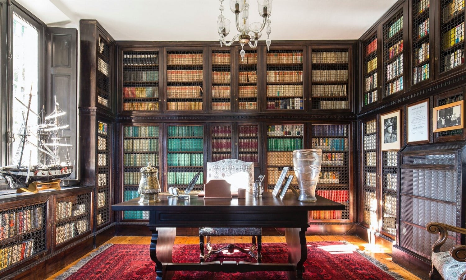 An inside look at the houses owned by Donatella Versace - Sheet2