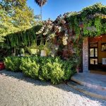 An inside look at the houses owned by Chris Pine - Sheet10