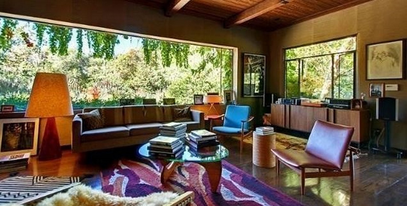 An inside look at the houses owned by Chris Pine - Sheet12