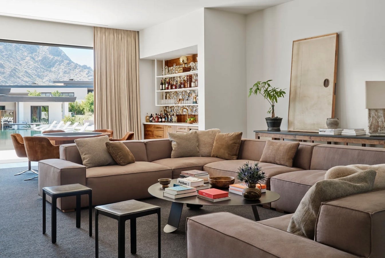 An inside look at the houses owned by Devin Booker - Sheet5