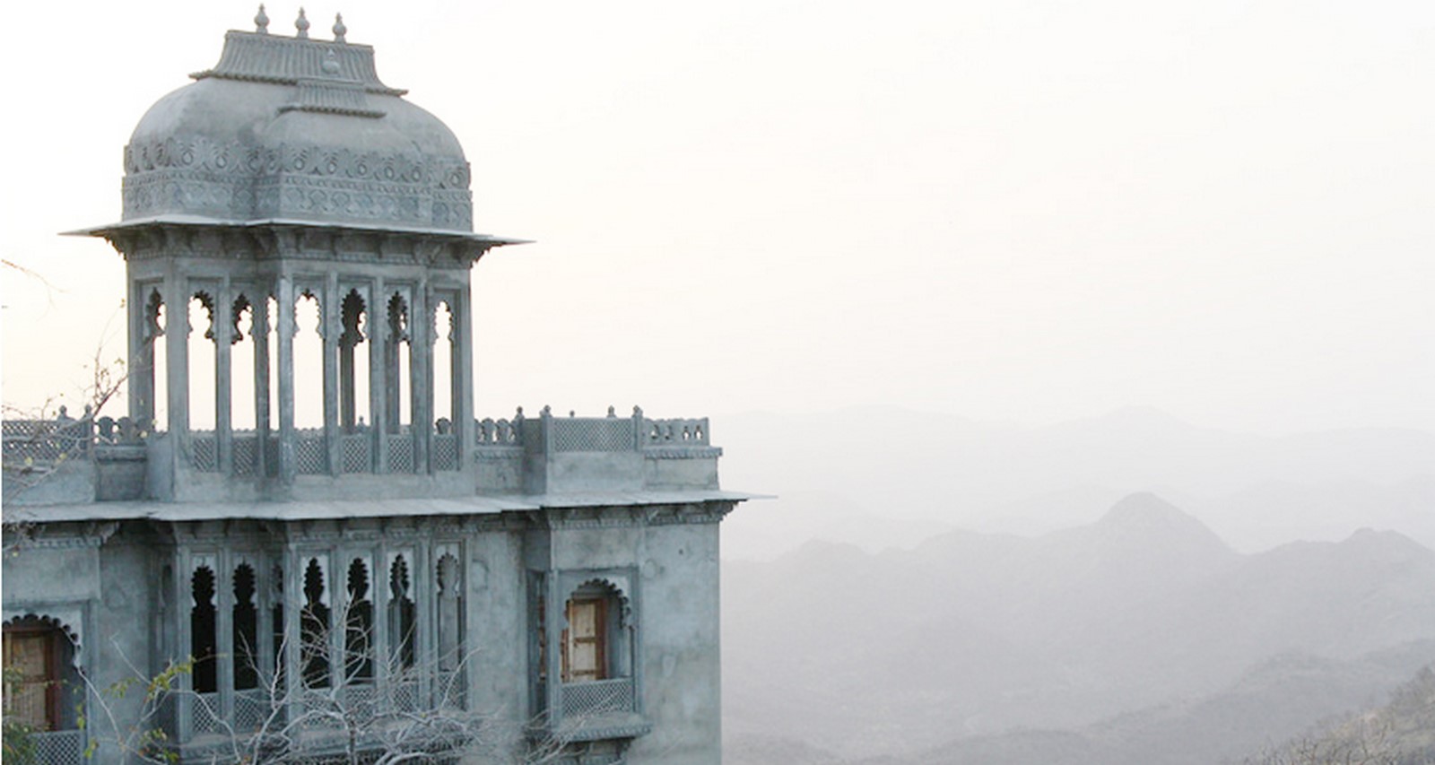 15 Places to Visit in Udaipur for Travelling Architect - Sheet12