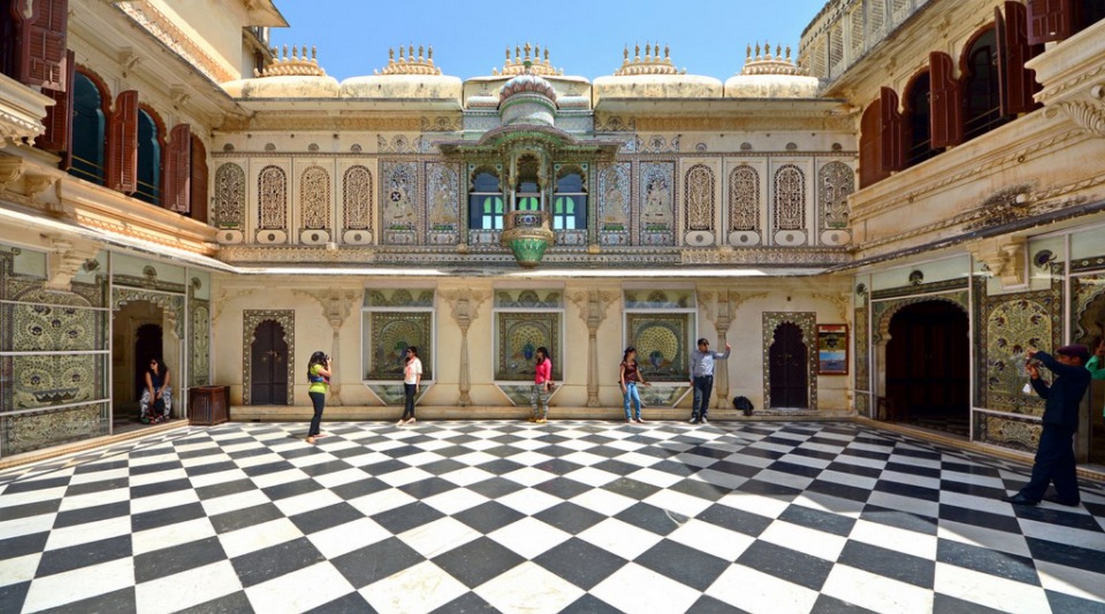 15 Places to Visit in Udaipur for Travelling Architect - Sheet7