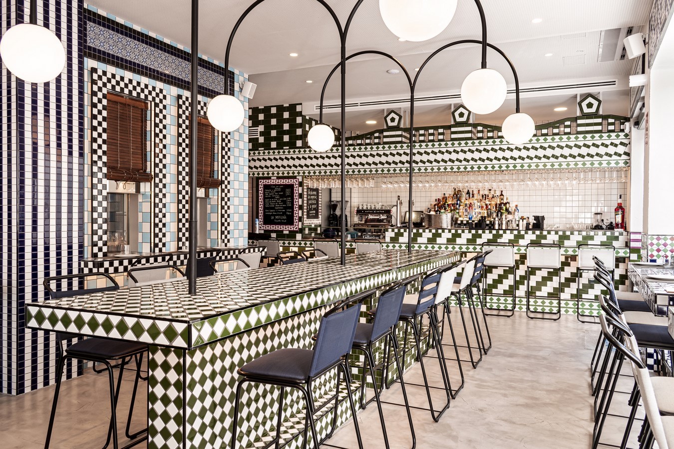 Interior design for restaurants - 15 Unique Ideas - Sheet4