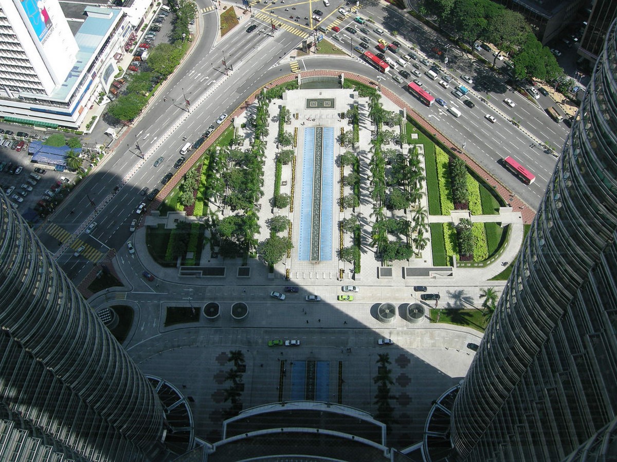 View from Sky bridge _© Arch daily