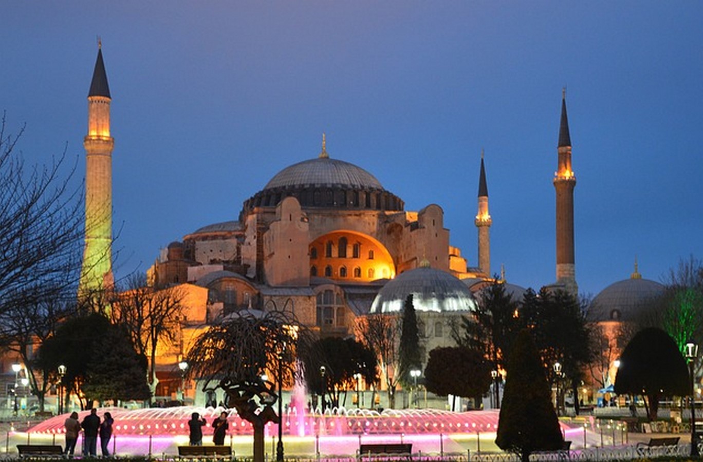 Hagia Sophia ,Istanbul _© Arch daily