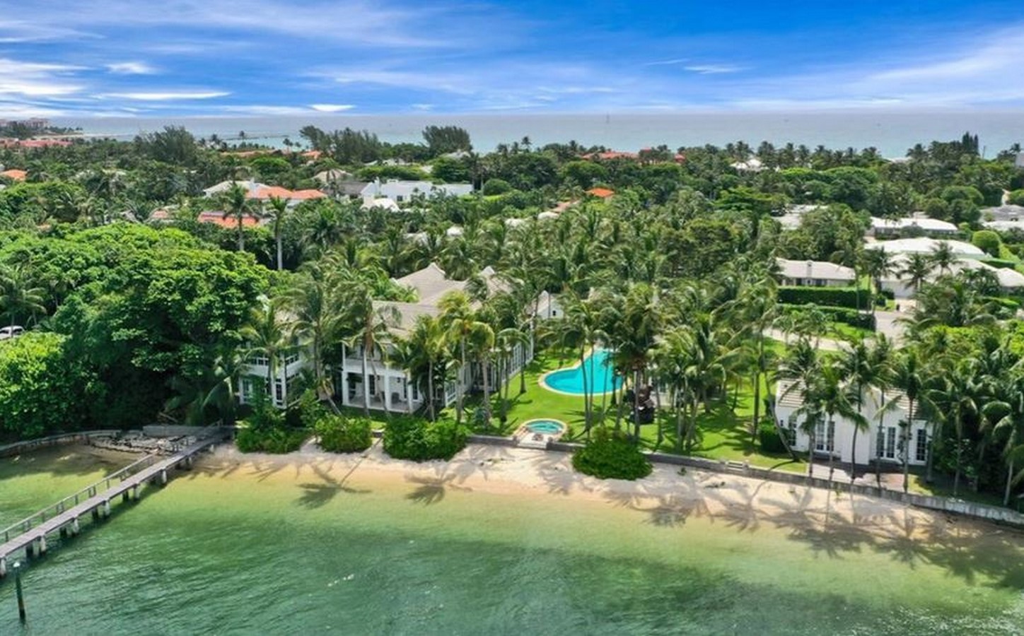 An inside look at all the houses owned by Sylvester Stallone -Sheet4
