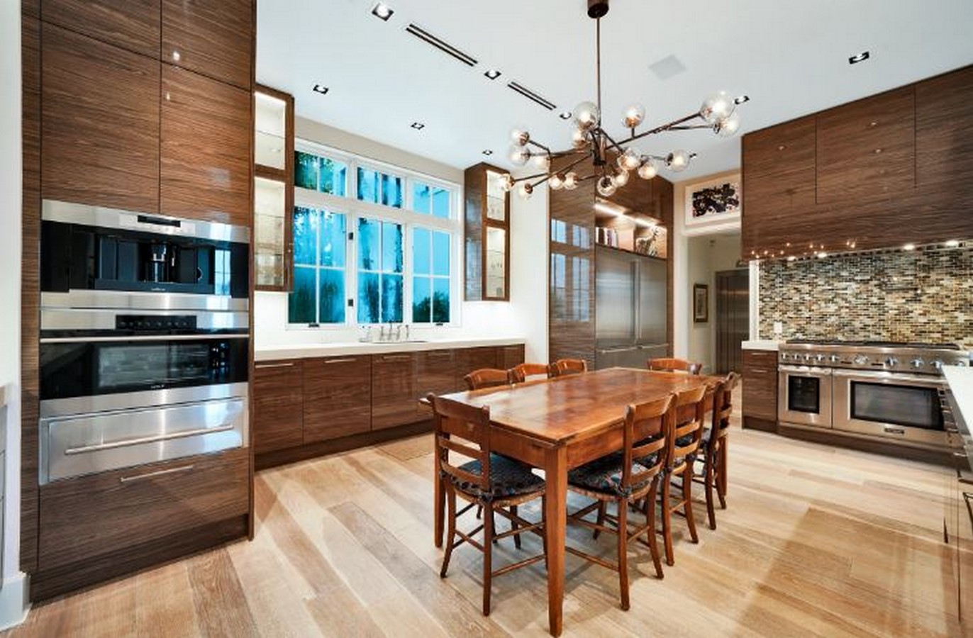 An inside look at all the houses owned by Sylvester Stallone -Sheet8