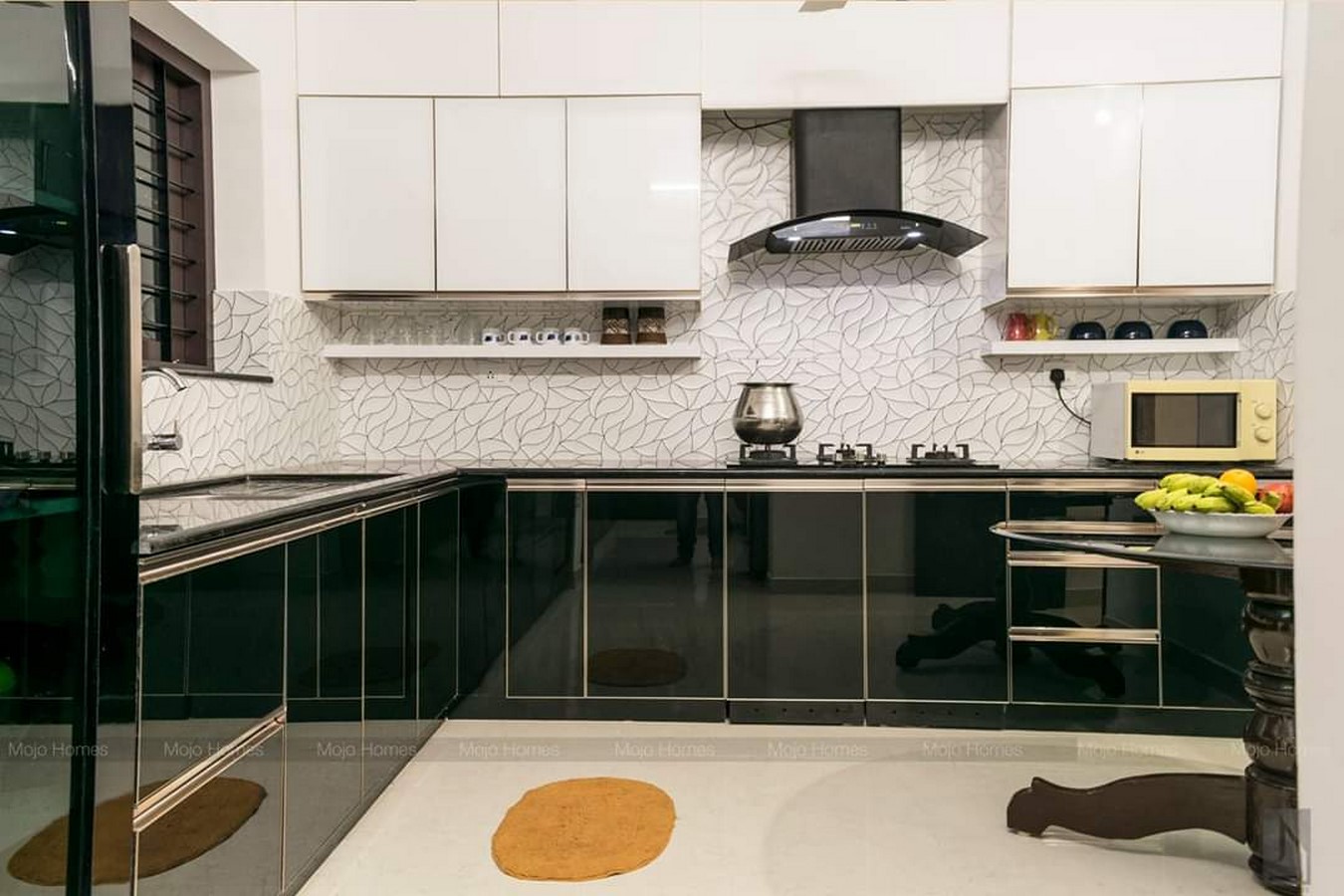 Kitchen Interior Design _©https://mojohomesaws.s3.ap-south-1.amazonaws.com/residential/58441991_2146373212150274_302227176353169408_o.jpg?w=999