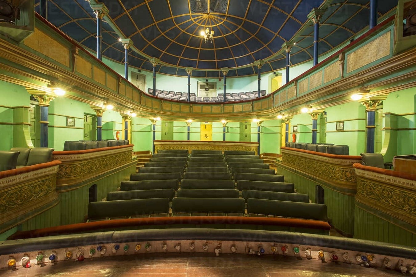 Interior of Gaiety theatre, Shimla_©westend61