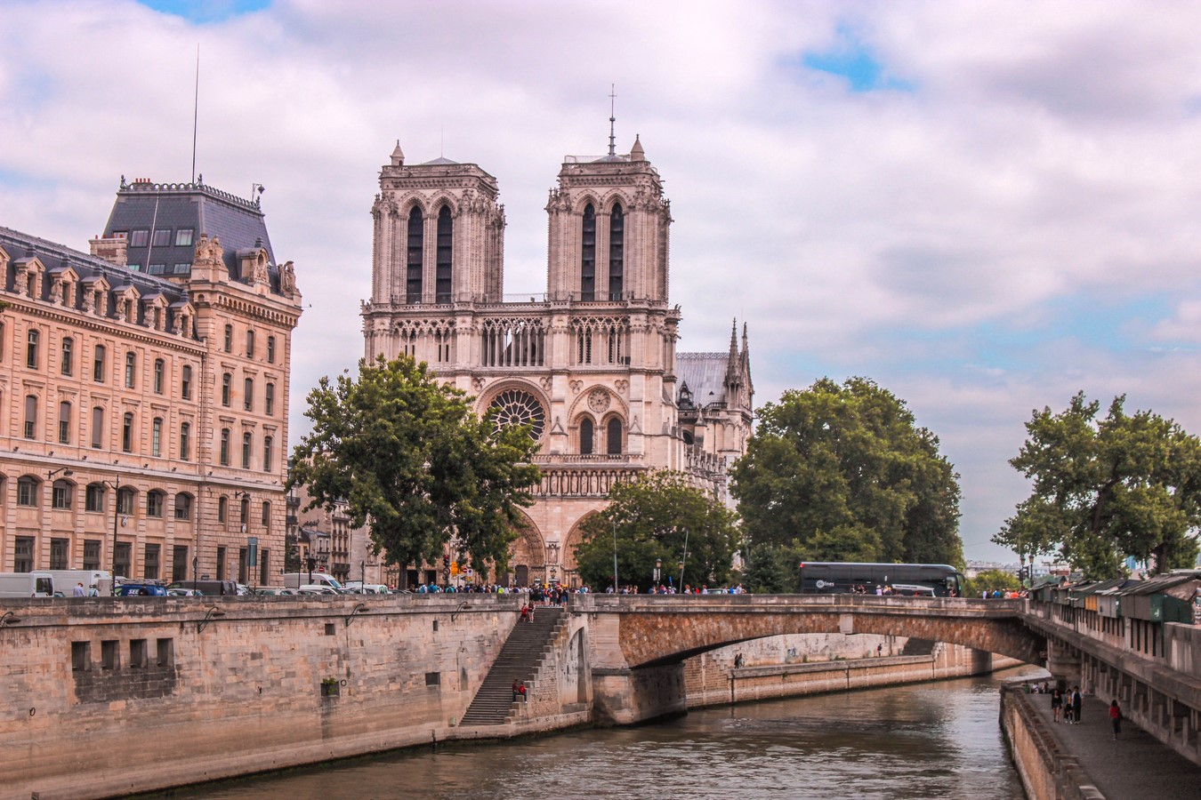 Timeline of restoration: Notre Dame - Sheet1