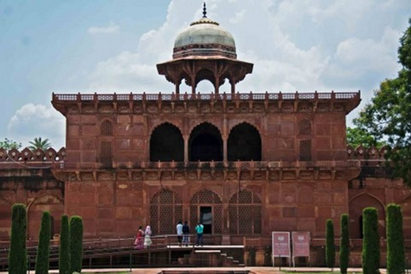 15 Places to Visit in Agra for Travelling Architect - Sheet20