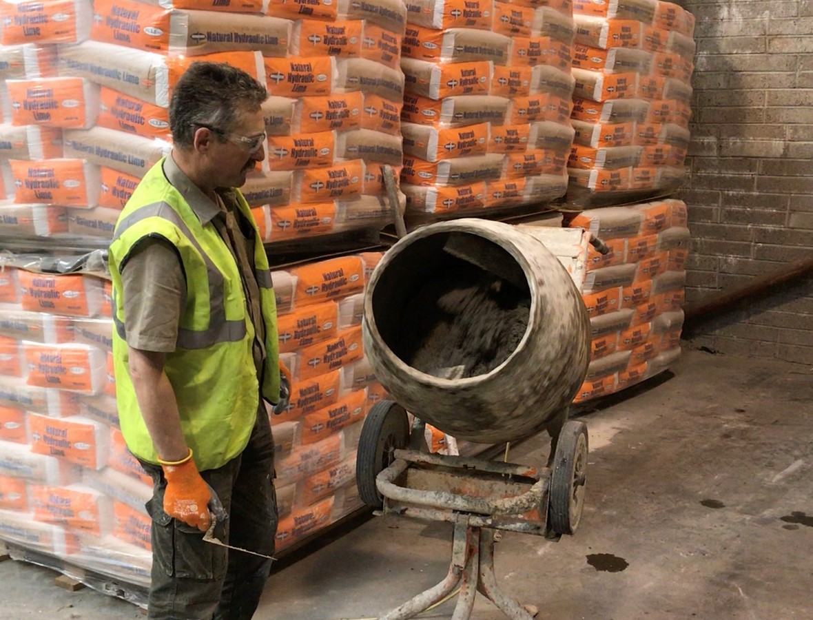 Modern Mixers for Lime Plaster_©roundtowerlime.com