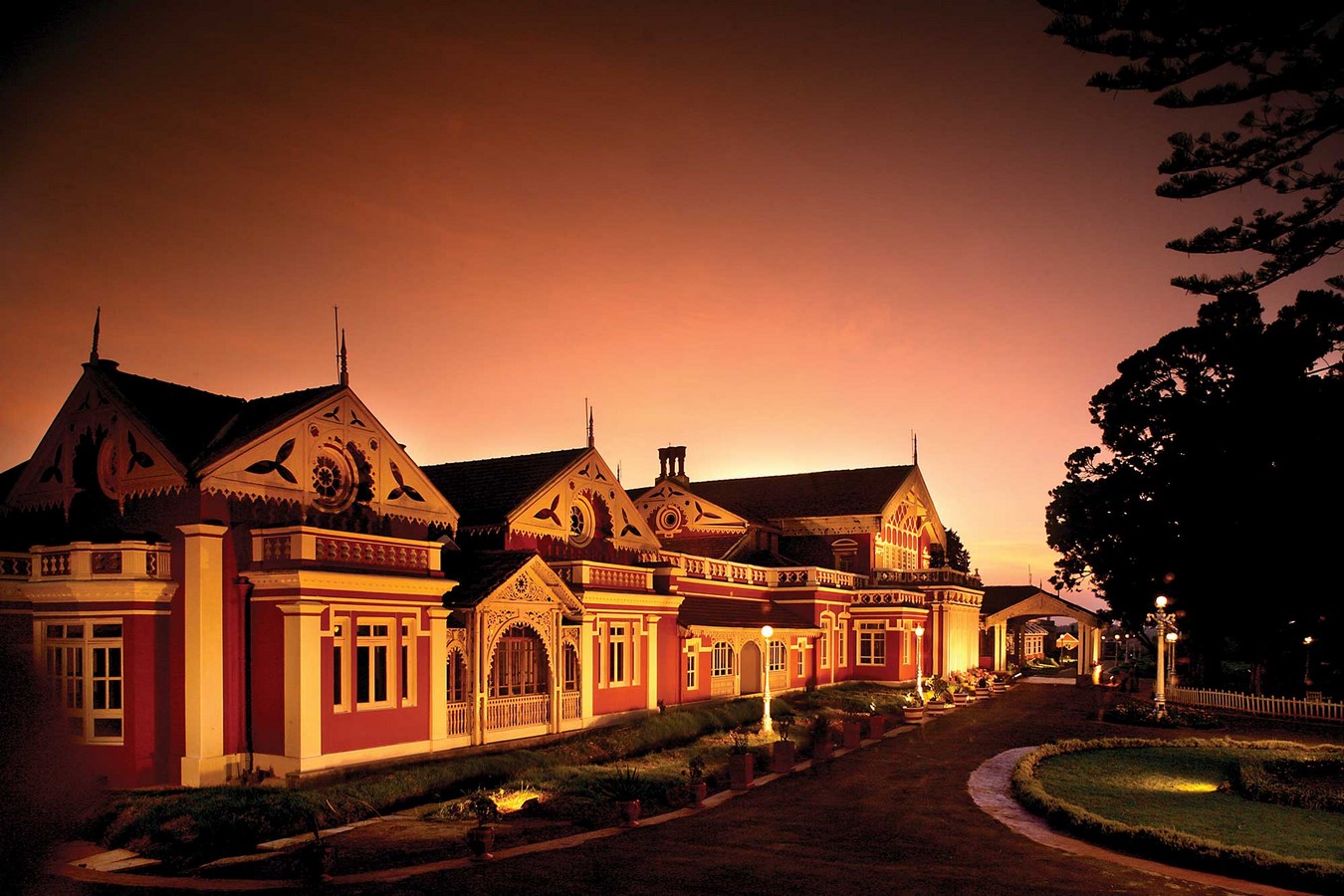 15 Places to visit in Ooty for Travelling Architect - Sheet25