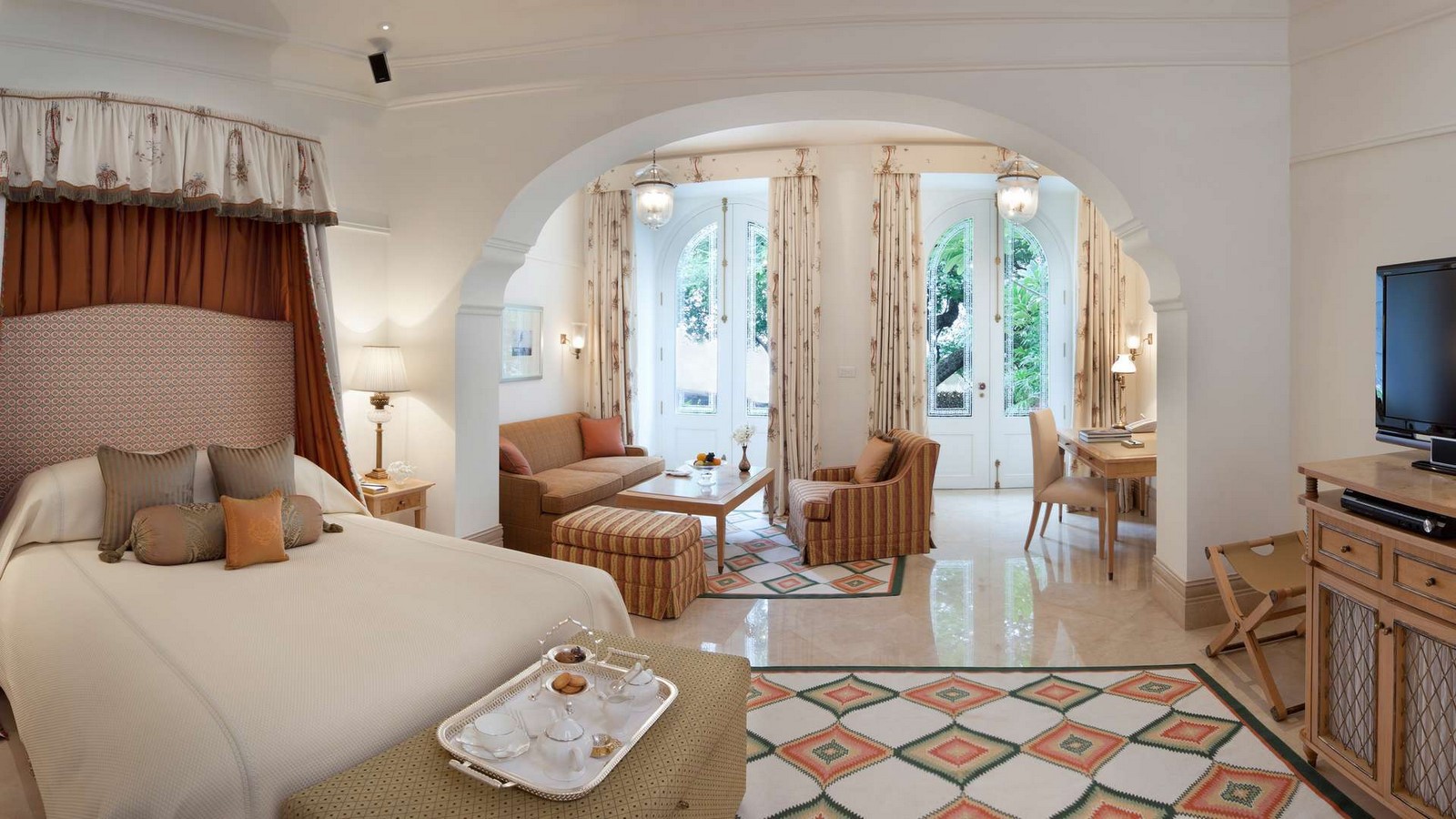 © The Taj Hotels(https://www.tajhotels.com/en-in/taj/taj-falaknuma-palace-hyderabad/image-gallery/)