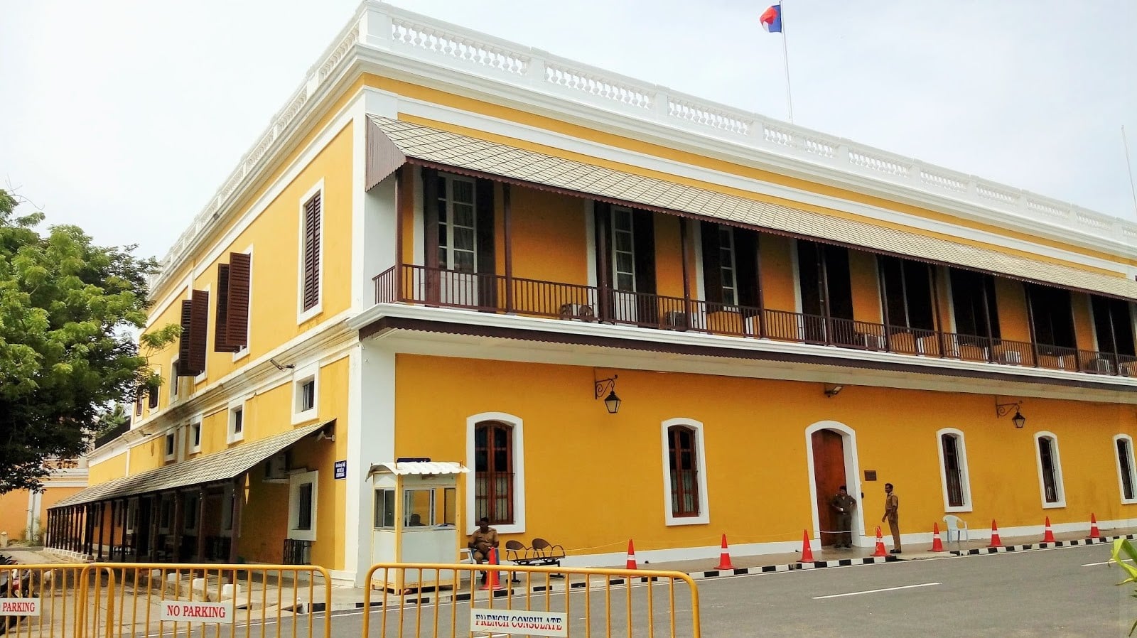 FrenchConsulate_ExteriorView_©indianbesttouristspot.blogspot.com
