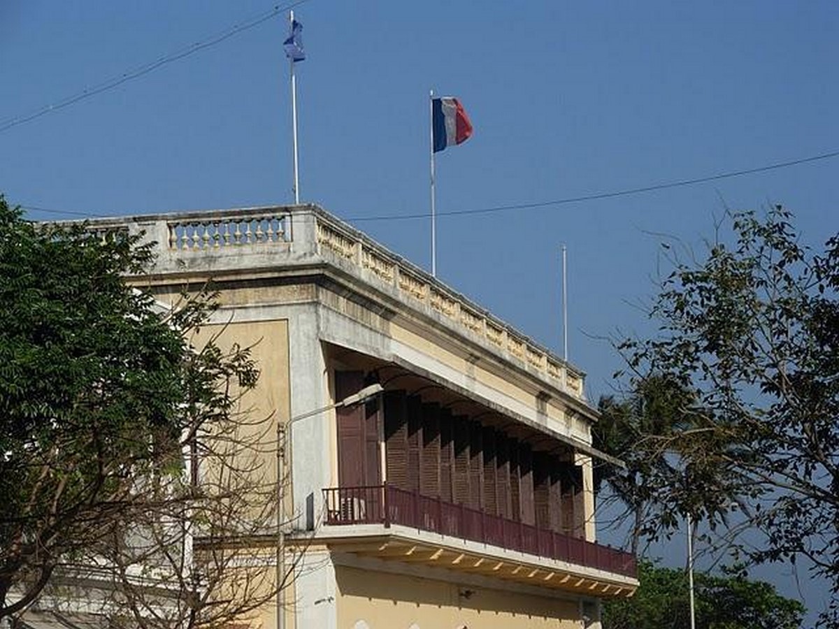 FrenchConsulate_BeforeRestoration_©wikimapia.org