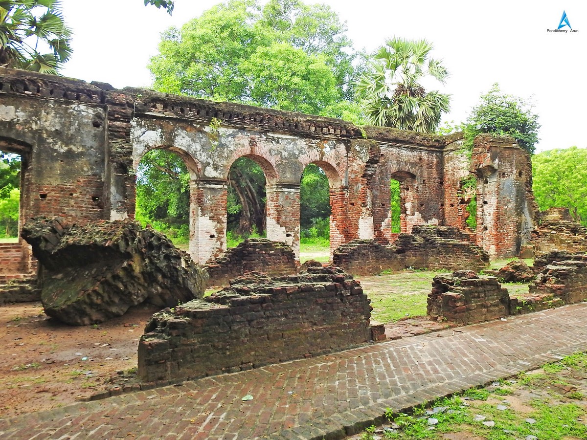 ArikameduArchaeologicalSite_RuinsAtSite_©pondicherryarun.com
