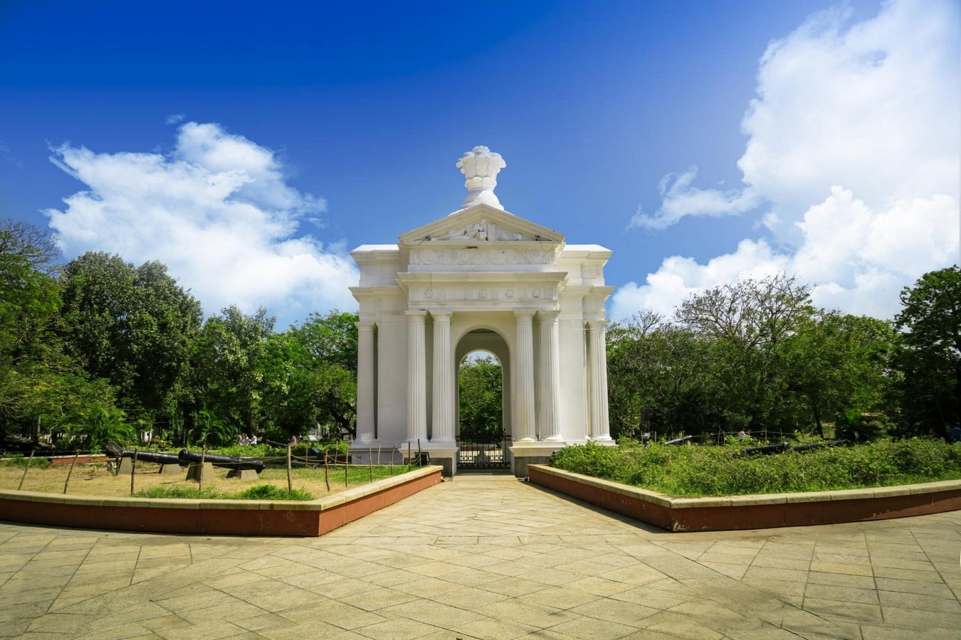 BharathiParkAndAayiMandapam_AayiMandapam_©incredibleindia.org