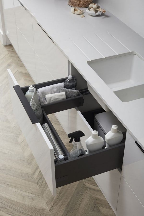Under sink drawer for cleaning supplies _©www.howdens.com