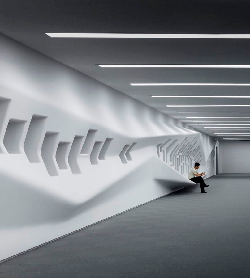 Sculptured walls with seating elements_©Virgile Simon Bertrand