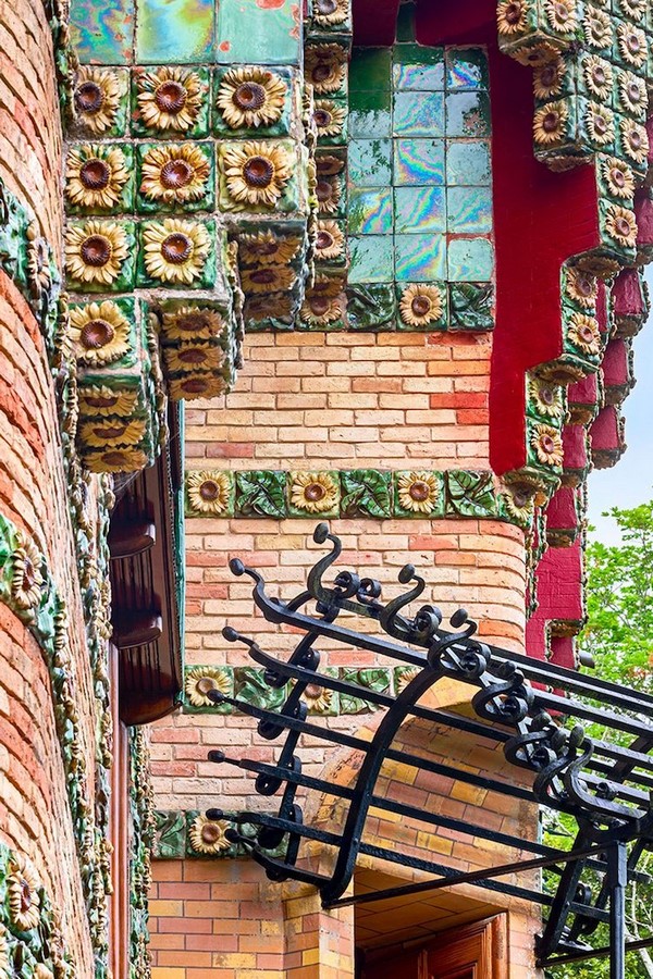 Architecture In Spain: 15 Uniques Buildings Every Architect Must See - Sheet11