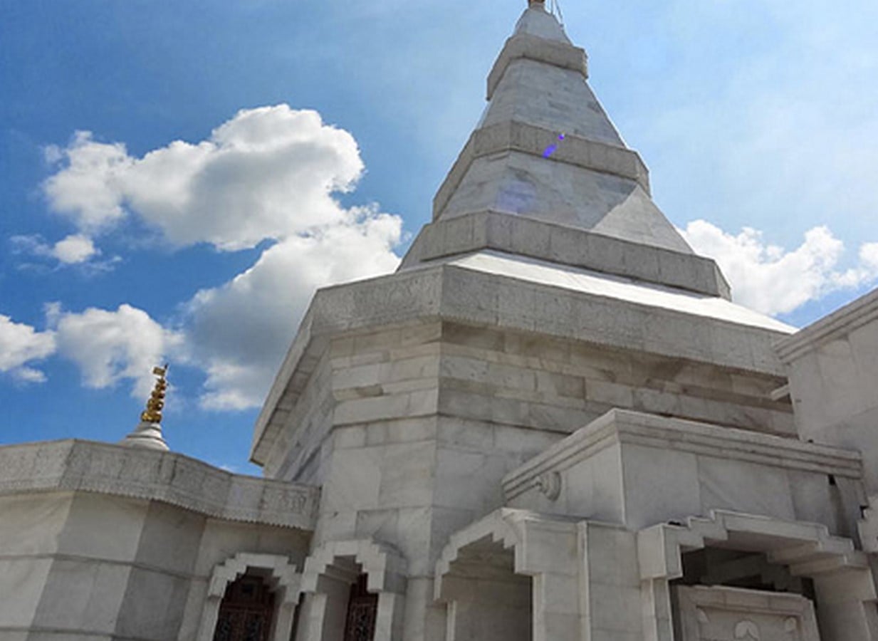 Doodhadhari Barfani temple_©TourmyIndia