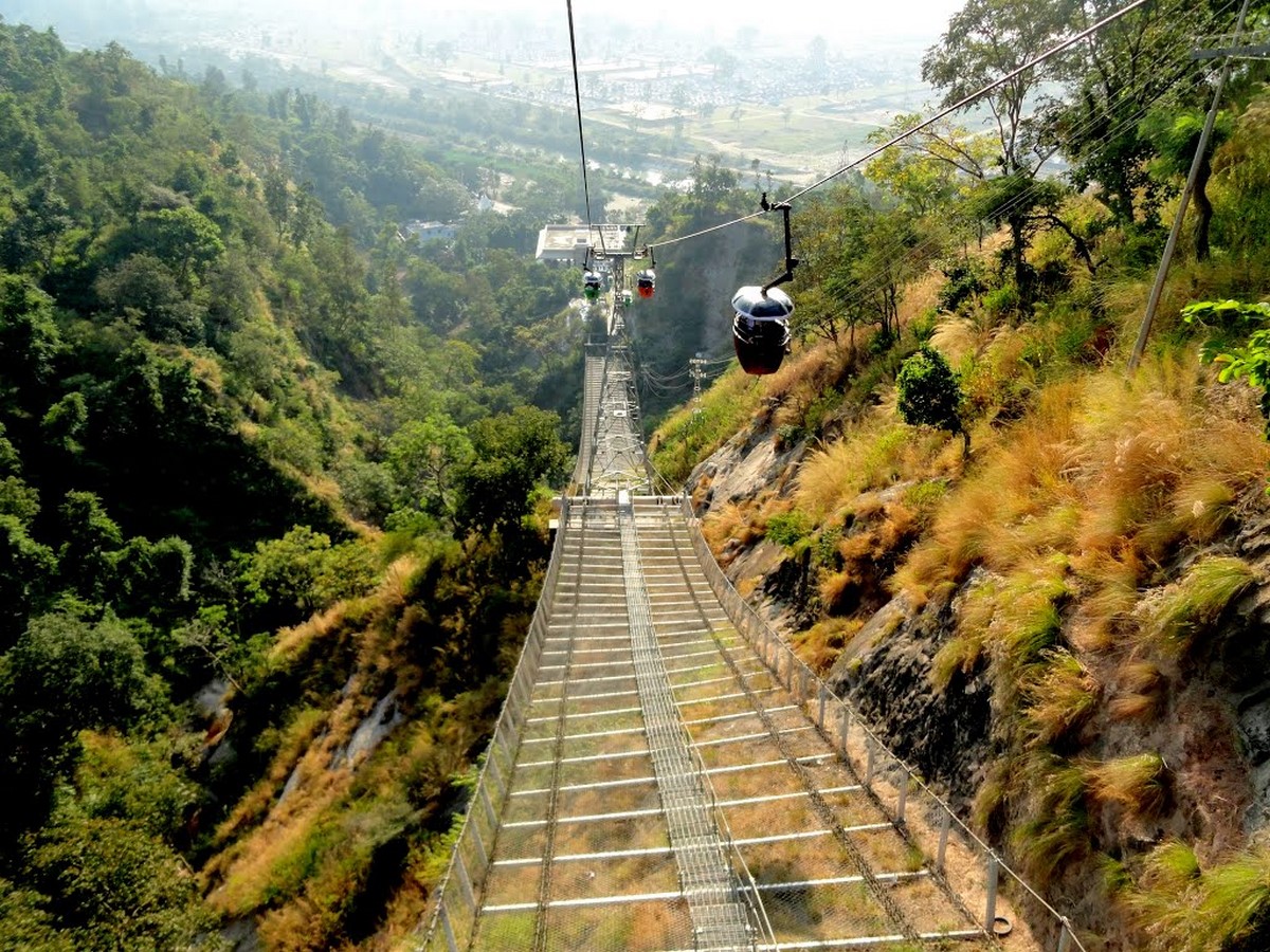 View from cable car of Chandi Devi temple_©mapio