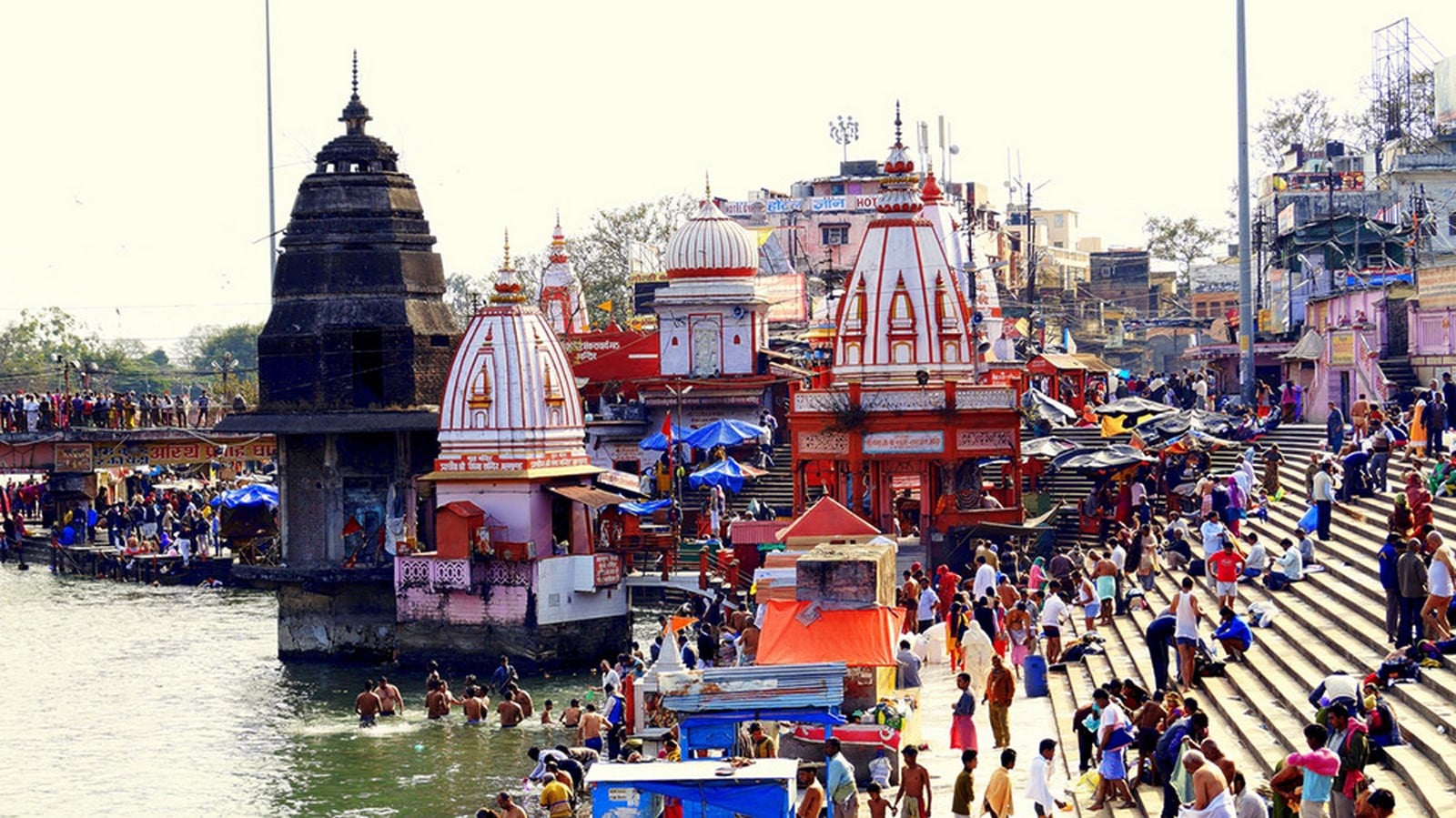 Ghats in Haridwar_©euttaranchal