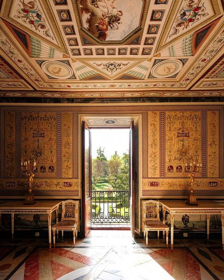 Natural lighting in Robredo's Room, La Casa del Labrador, Aranjuez, Spain_ ©jepsolell
