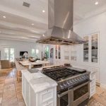 An inside look at all the houses owned by Lenny Kravitz - Sheet13