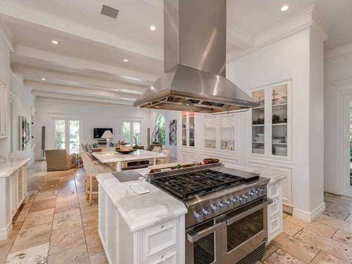 An inside look at all the houses owned by Lenny Kravitz - Sheet13