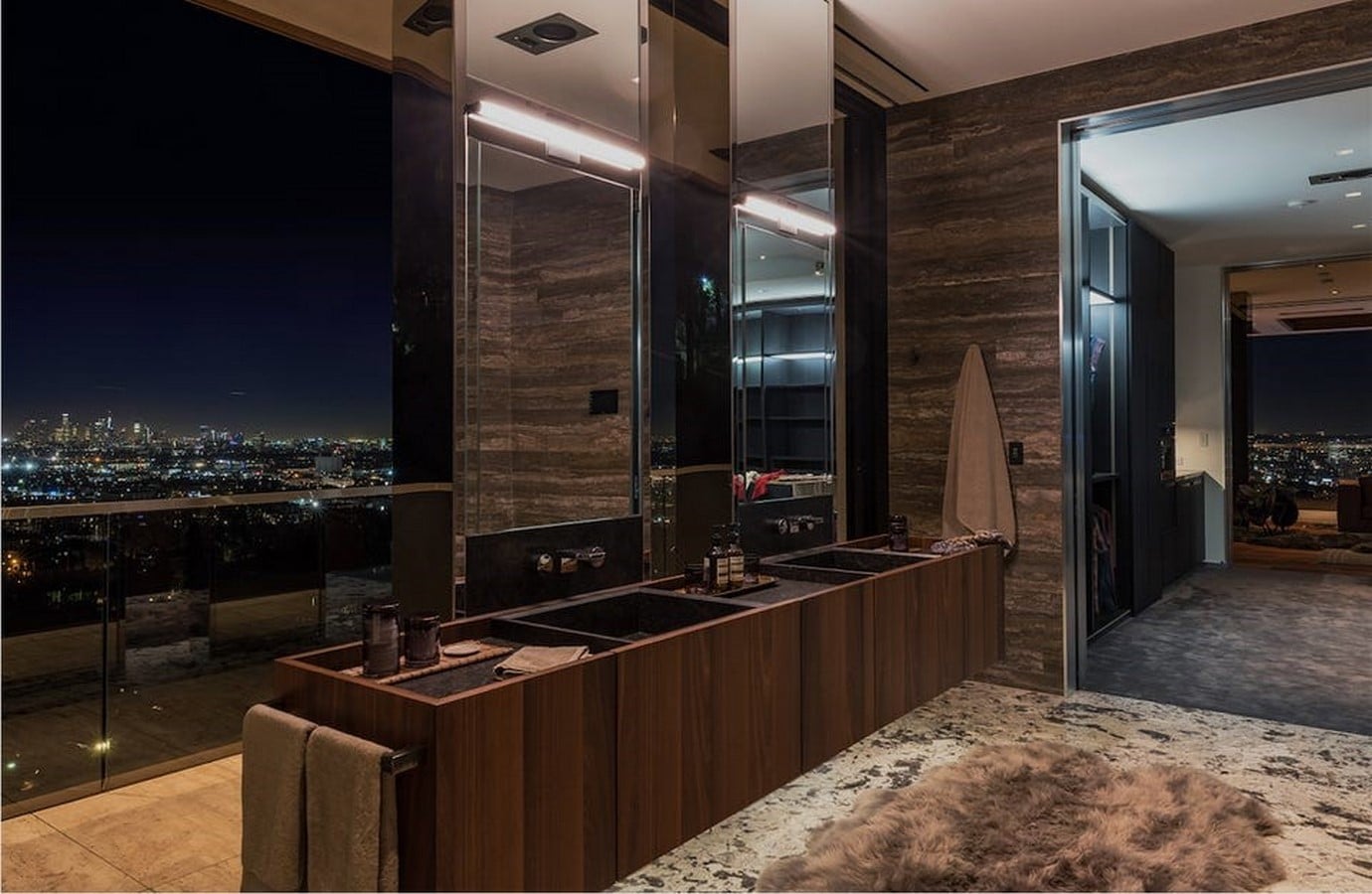 An inside look at all the houses owned by Lenny Kravitz - Sheet22