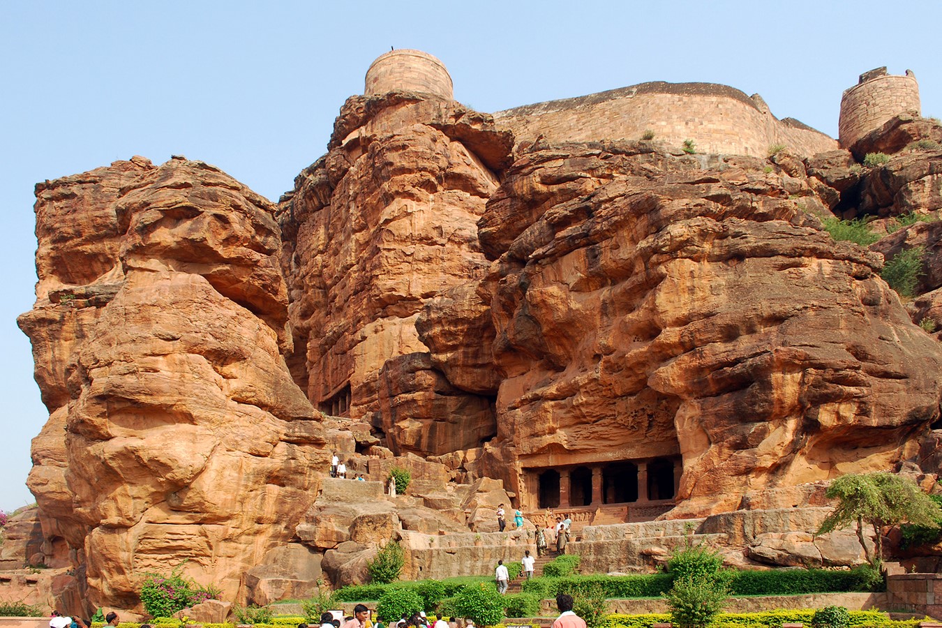 15 Places To Visit In Karnataka for Travelling Architect - Sheet22