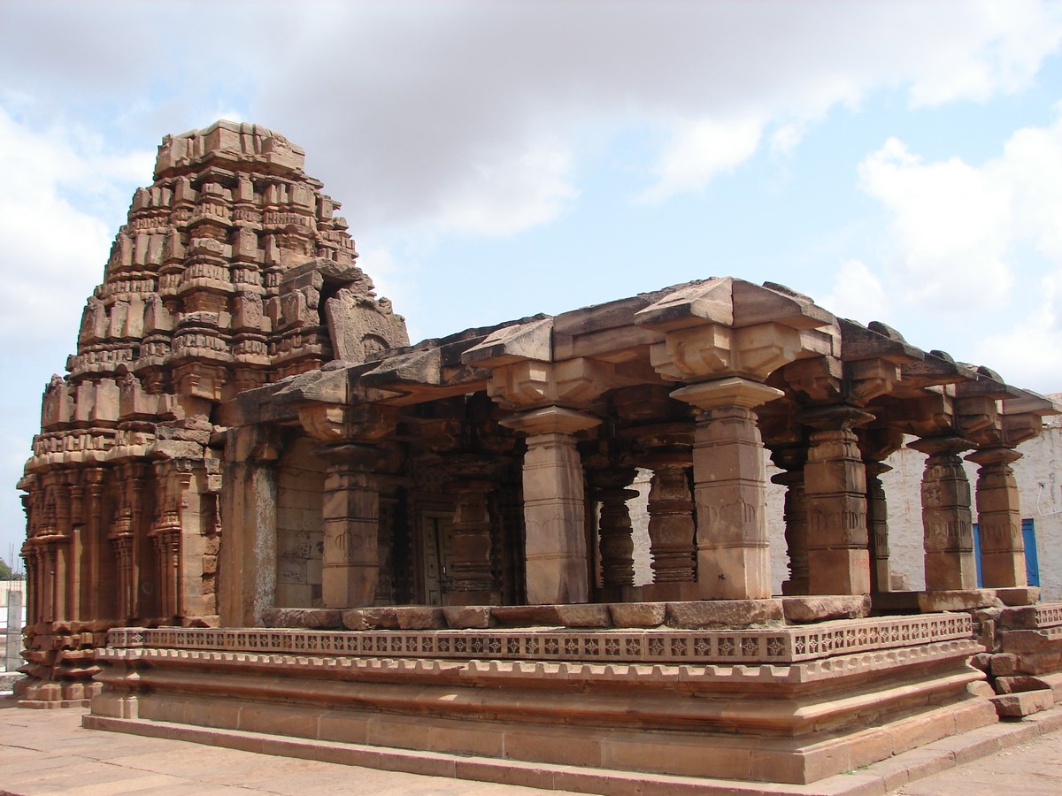 15 Places To Visit In Karnataka for Travelling Architect - Sheet23