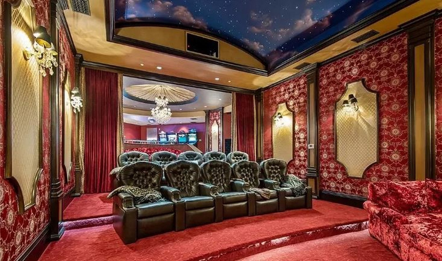 Britney Spears House: 10 Facts through Architect's Lens - Sheet9