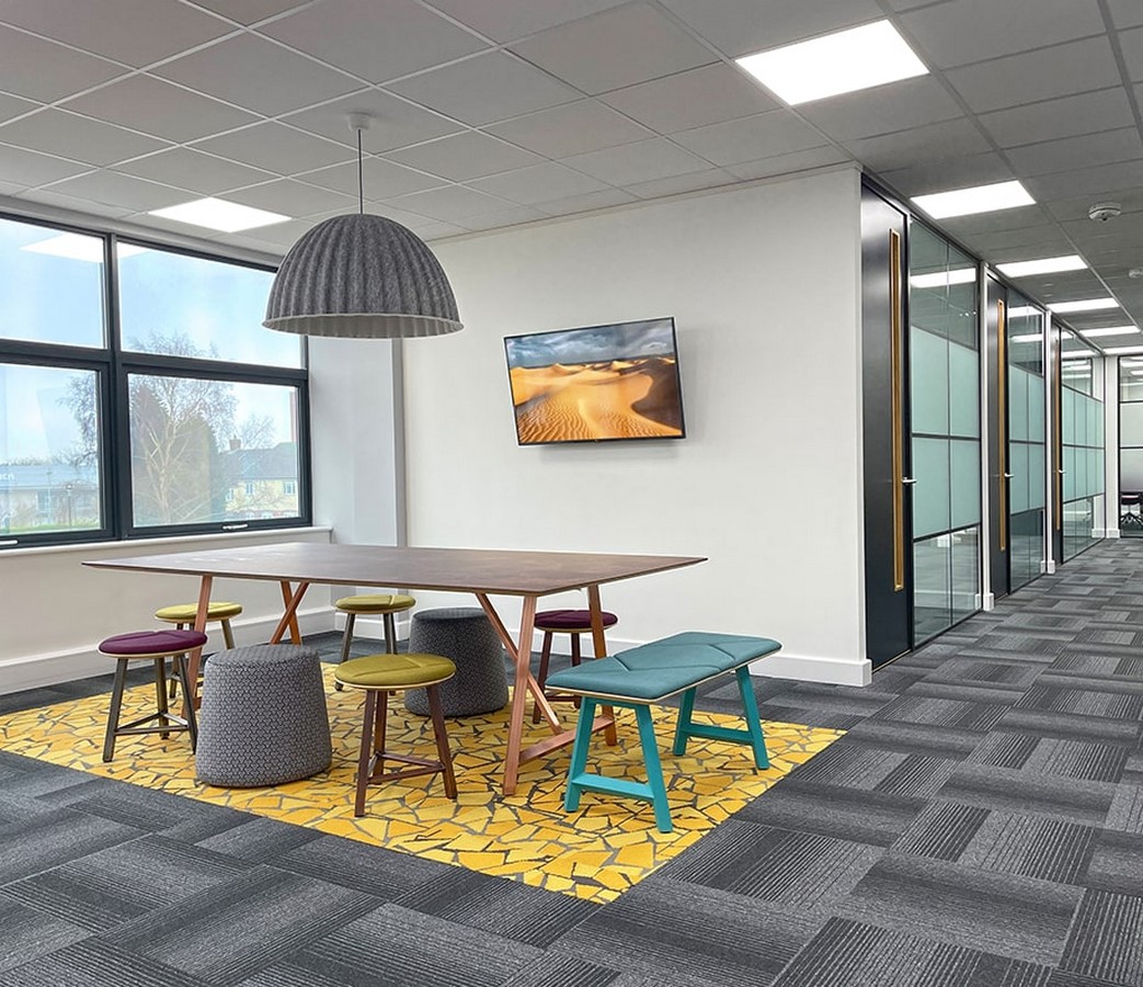 Interior design _©http://proici.co.uk/wp-content/uploads/2021/10/Commercial-Flooring-UK-H.jpg?w=999