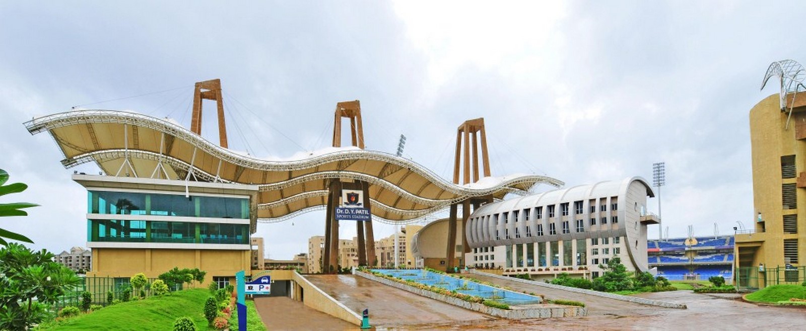 D Y Patil Stadium_ ©Hafeez Contractor