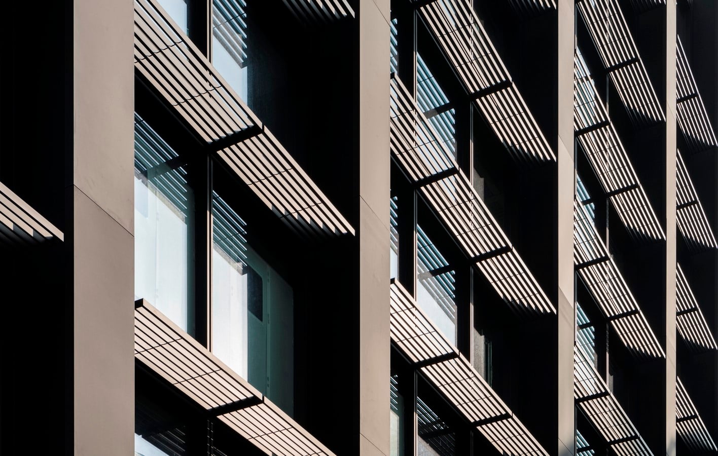Principal Facade up close_ ©fosterandpartners.com