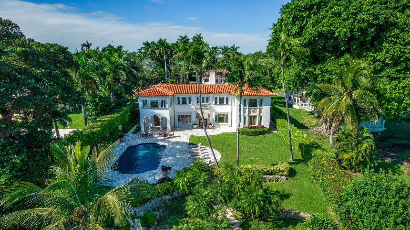 Mediterranean Revival Mansion, Miami_©https://www.architecturaldigest.com/story/inside-madonnas-global-real-estate-portfolio .