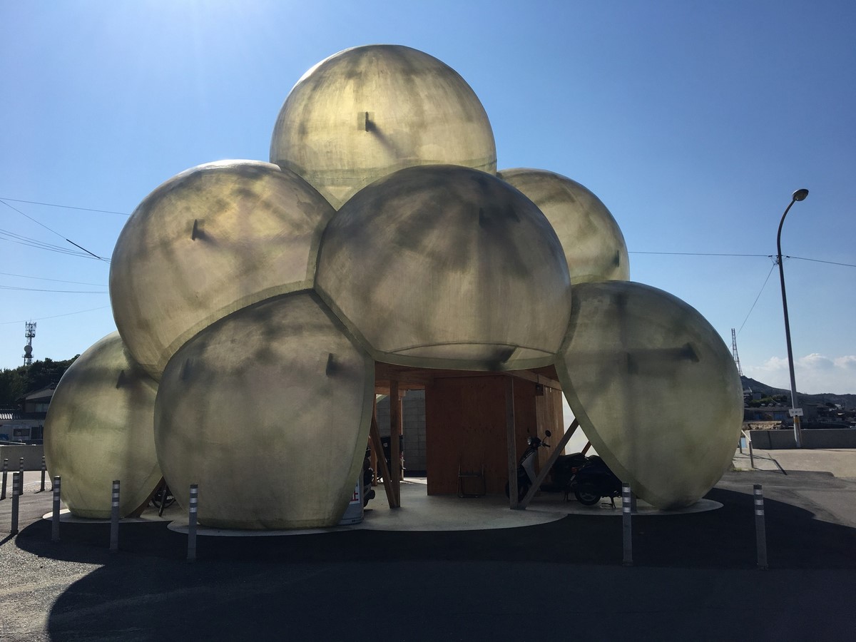 Light Through Spheres_©FernandaCastro
