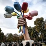 Jeff Koons-10 Iconic Artworks - Sheet9