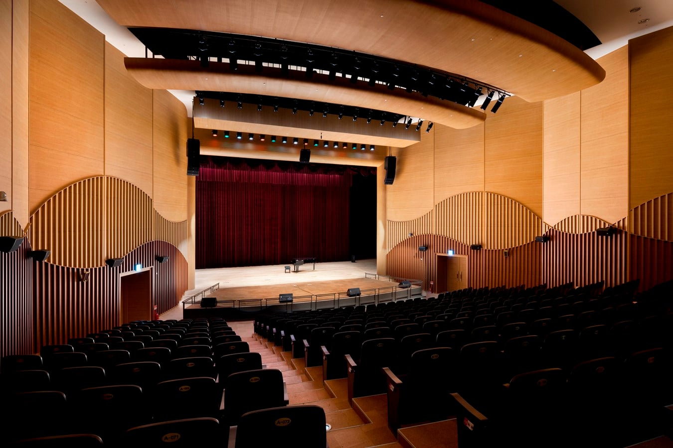 Performance Theatre_©https://www.archdaily.com