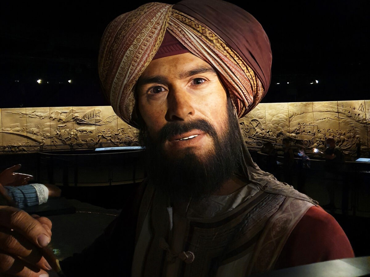 One of the life-like Statues of the three Arabic scholars_©Expo 2020, Dubai