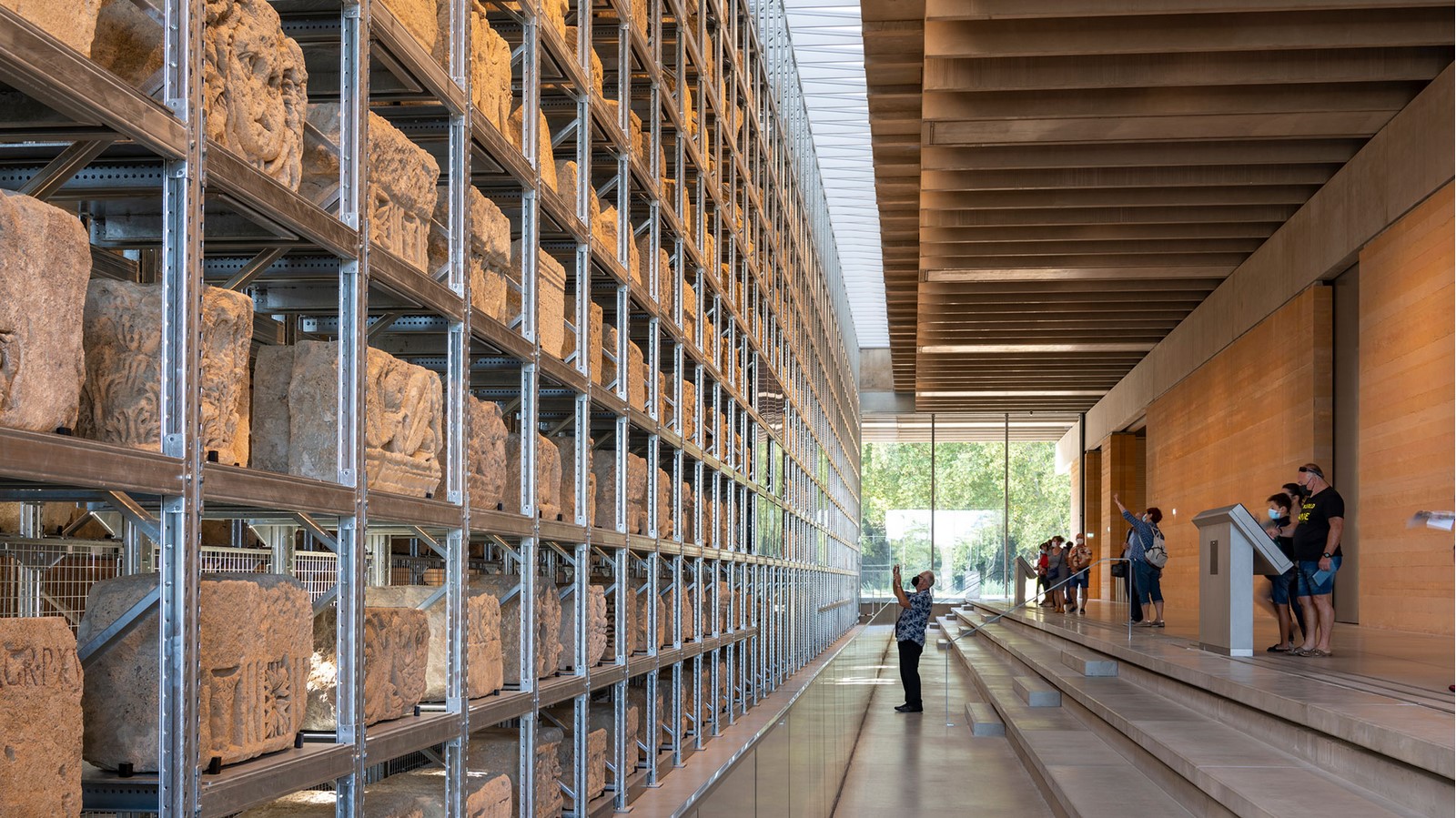 Narbo Via Museum by Foster + Partners - Sheet4