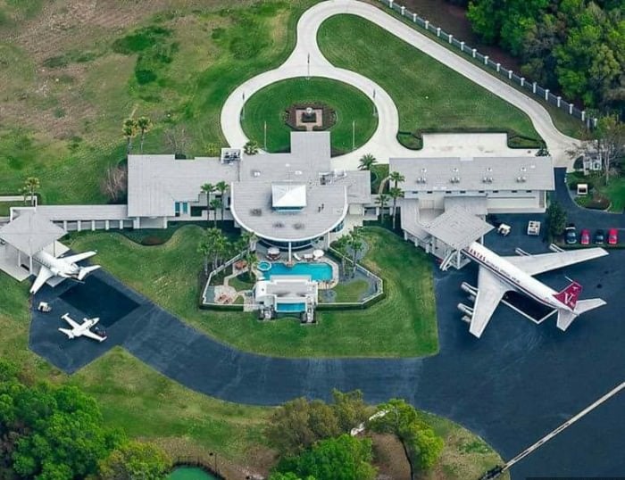 John Travolta House Ocala: 10 Facts through Architect's Lens - Sheet1