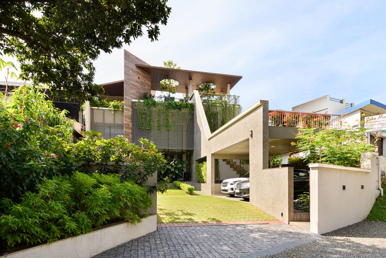 50 beautiful houses in India - Sheet12